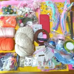 手芸用品まとめ売り★ズパゲッティ　毛糸　モール　布　フェルト　道具