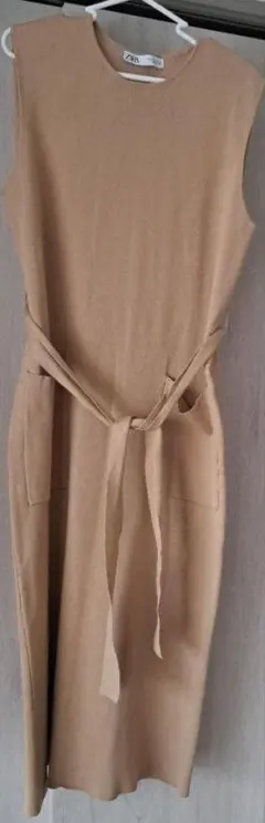 ★大人気！ZARA ワンピース ノースリーブ