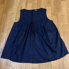 UNIQLO 刺繍入り ノースリーブブラウス ネイビー L