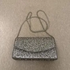 【美品】クラッチバッグ　シルバー ビーズ装飾
