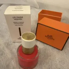 HERMES エルメス　ネイルカラーのサムネイル