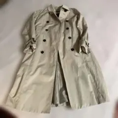 ベージュ ロングトレンチコート　Mのサムネイル