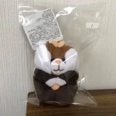 むぎゅっとすきまハムスターカラビナ付きマスコット　クロハラハムスターのサムネイル