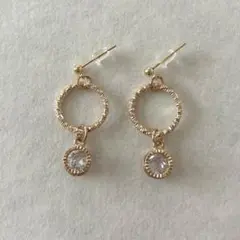 【ハンドメイドNo.26】クリア 揺れる ストーン ❤︎ ツイスト フープ ピアス