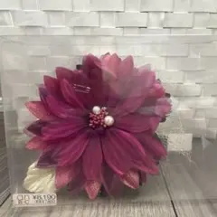 紫色の花　コサージュ