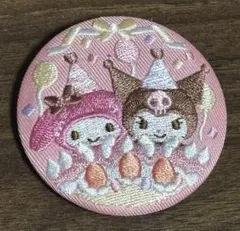 サンリオ 刺繍缶バッチ　マイメロクロミ