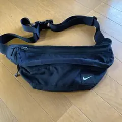 Nike ボディバッグ ブラック