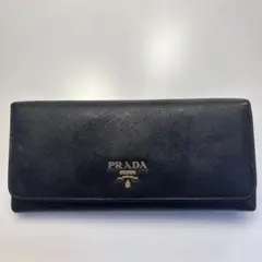 PRADA ブラックレザー 長財布
