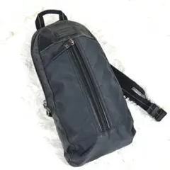 COACH　ボディバッグ　スリングバッグ　ナイロン　レザー　グレー×ブラック