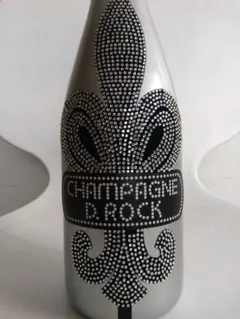 Item thumbnail for item 5769956a-e570-4fc8-bd72-12b36b304363