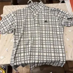 adidasのポロシャツ