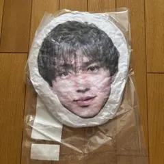 FANTASTICS 八木勇征 BOT ダイカットクッション - メルカリ