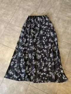 レトロな花柄が可愛い フレアロングスカート M