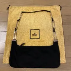 FENDI ショルダーバッグ ブラック　訳ありのサムネイル