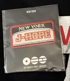 <V>ニューヨーク限定品✴︎BTS アリラン　刺繍ワッペン　ピンバッジ　 新品 RM>ニューヨーク限定品✴︎BTS アリラン 刺繍ワッペン ピンバッジ 新品