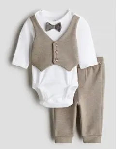 セレモニースーツ　ベビー　フォーマル服　ハーフバースデー　70センチ