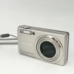 RICOH R8 シルバー コンパクトデジタルカメラ RICOH リコー R8 シルバー コンパクトデジタルカメラ 動作確認済 充電