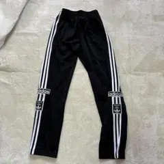 アディダスオリジナルス adidas ブラック ジャージパンツ