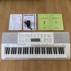CASIO  LK-208 キーボード CASIO カシオ LK-208 HIKARI KEYBOARD 光ナビゲーションキーボード