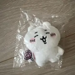 ちいかわ　ぬいぐるみ　ストラップ　キャンディ付き
