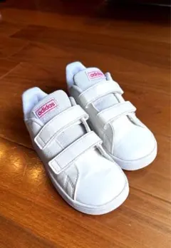 adidas スニーカー ホワイト ピンク 16.5cm