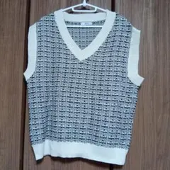 ニットベスト
