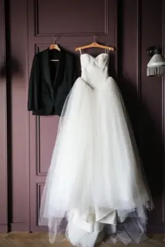 2026年最新】Vera Wang ウェディングドレスの人気アイテム - メルカリ