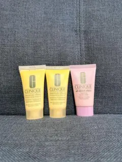 CLINIQUE 乳液 洗顔フォーム トライアルのサムネイル