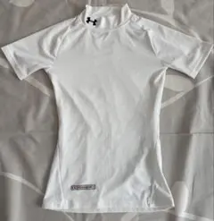 新品Under Armour ホワイト 半袖カットソー