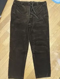 UNIQLO ダークブラウン コーデュロイ アンクル丈