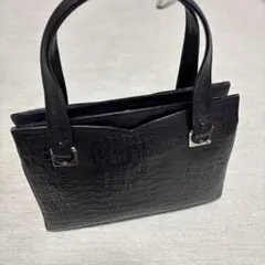 黒 ハンドバッグ