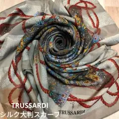 TRUSARDI☆グレー・ タッセル柄 ☆大判100cm角☆シルクスカーフのサムネイル