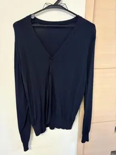 しまむら　Ｖネックカーディガン　ラクっとお手軽ニット　ネイビーL【美品】のサムネイル