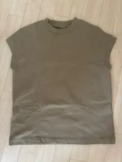 無印良品　フレンチスリーブ Tシャツ M