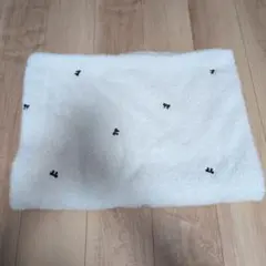 ホワイトフリース毛布 113cm x 80cm