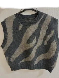 【Kastane】ゼブラジャガードニットベスト