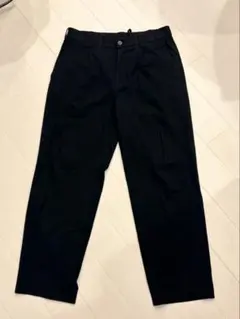 ユニクロ　黒スラックス ウエスト76-84cm