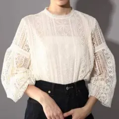 【PAGEBOY】ホワイトレースバルーンスリーブトップス