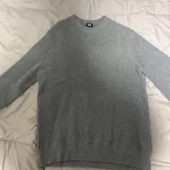 グレー リブ編み クルーネックセーター
