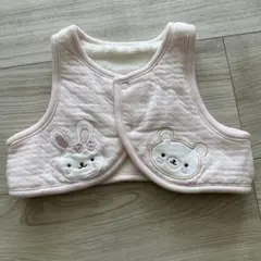 新品未使用ベビーベスト ピンク ウサギとクマ刺繍