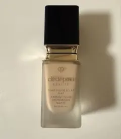 クレ・ド・ポー ボーテ タンフリュイド エクラ マット