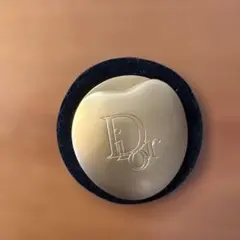 Dior ゴールド ハート型手鏡 - メルカリ