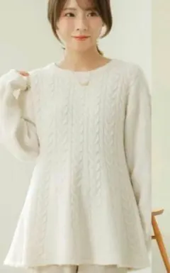 tal. by yumi. ケーブルニットフレア セーター Lサイズ アイボリー