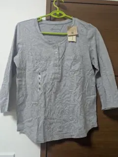 タグ付き　good day グレー 七分袖 Tシャツ