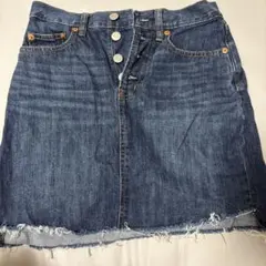 GAP デニムブルー フリンジヘム ミニスカート　ダメージ加工のサムネイル