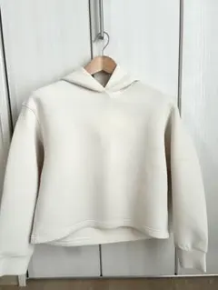 UNIQLO フード付き スウェットパーカー　ホワイト
