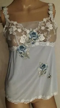 未使用ワコールトレフル水色 レース刺繍 キャミソール
