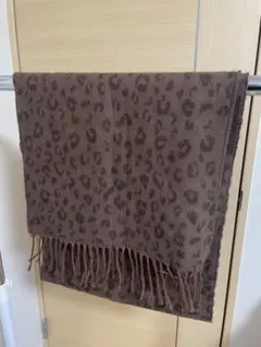 ヒョウ柄ブラウンマフラー