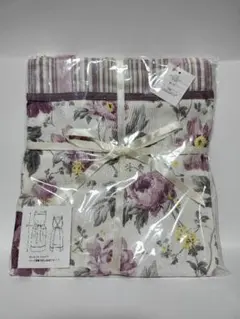LAURA ASHLEY　花柄　エプロンのサムネイル