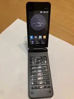 京セラ　GRATINA KYF42 ブラック　simフリー